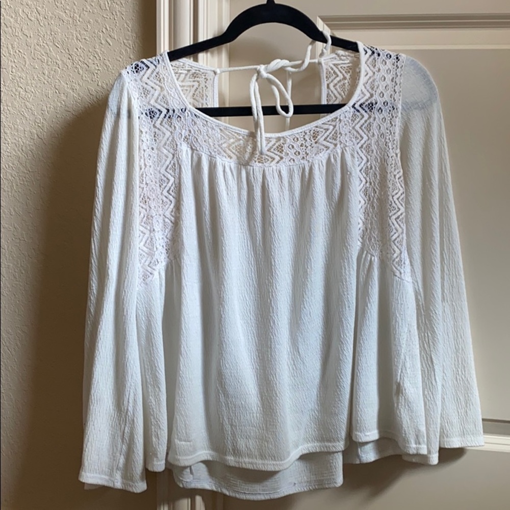 white flowy top!!